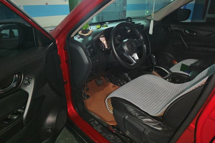 Used Nissan X-Trail 2017 2.0L CVT Comfort Edition 2WD Driver Seat