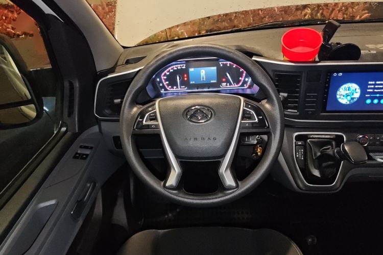 Used SAIC MAXUS Xintu V80  Steering Wheel