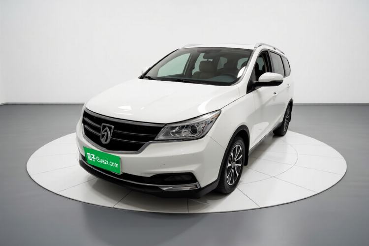 Used Baojun 730 2017 1.5T Manual Fashion Version 7 Seats China V Emission Standard Front Left 45 Deg
