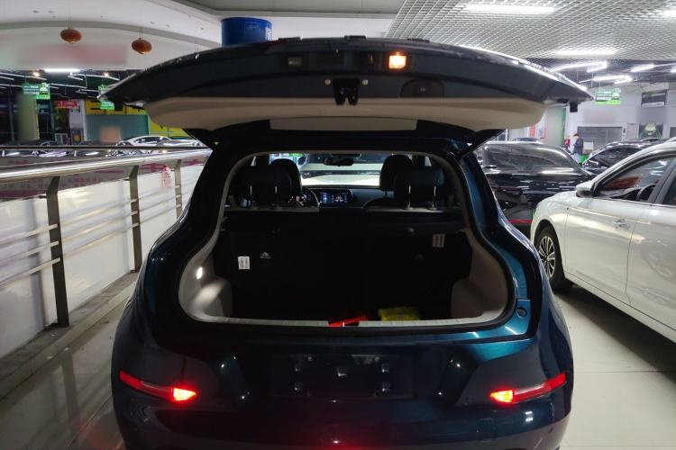 Used ORA Good Cat 2023 401 km Standard Range Prestige Version Lithium Iron Phosphate
