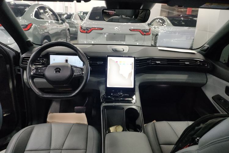 Used Nio ES8 2020 450 km Range 7-Seater Version