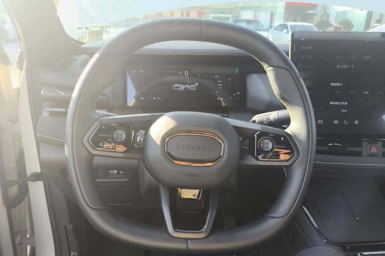 Used Lynk & Co 06 2025 Renew 1.5T Halo
