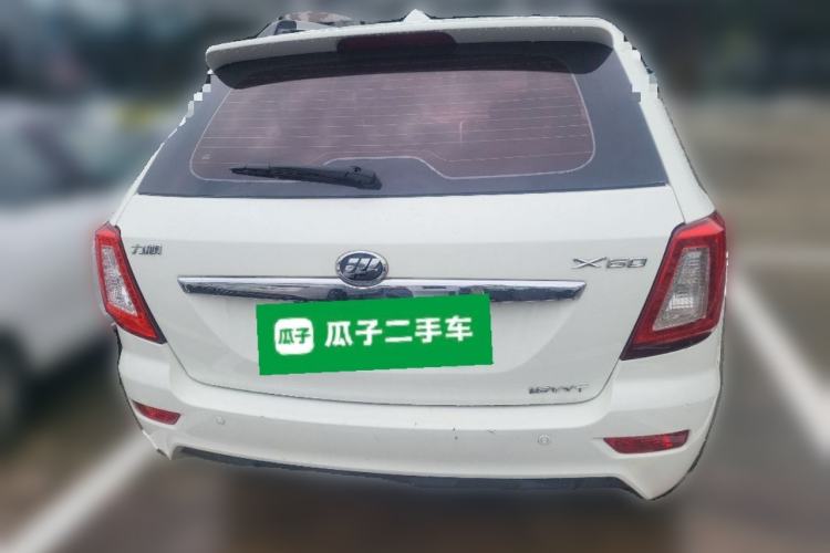 Used Lifan Auto X60 2015 1.8L CVT Luxury Model China V Standard Rear