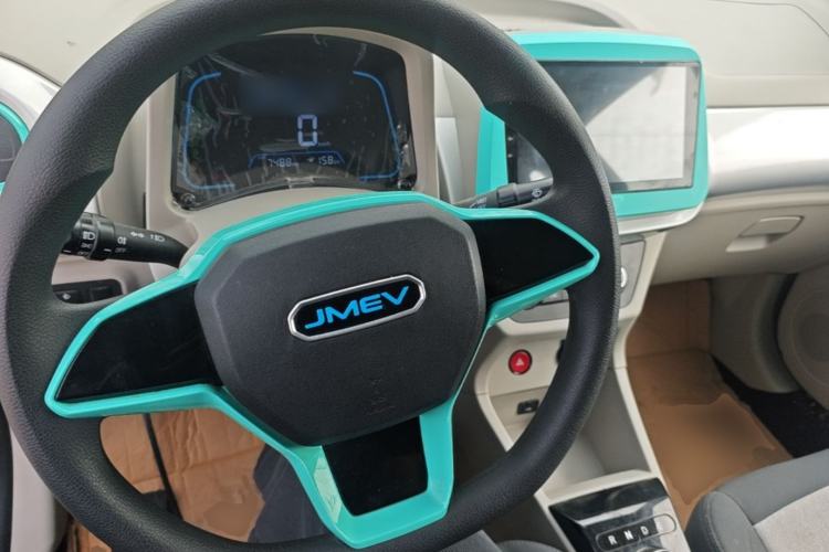 Used JMEV Xiao Qilin 2024 201km Comfort Version Center Console