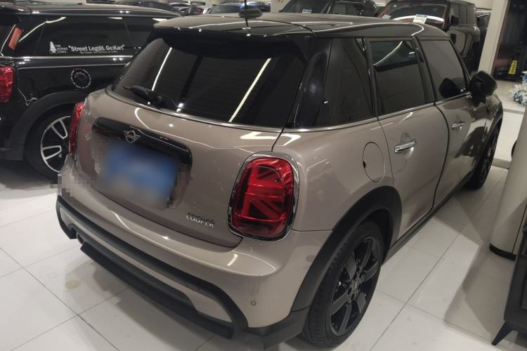 Used MINI MINI 2023 1.5T COOPER Artist Five-Door Edition