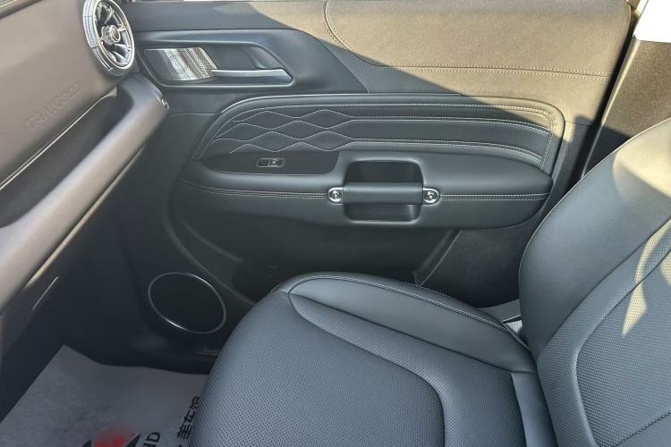 Used Tank 300 2025 2.4T Diesel Version
