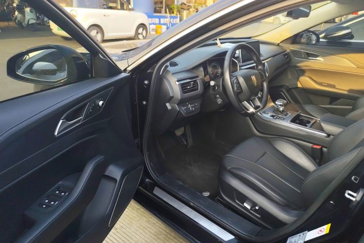 Used Hongqi H5 2022 Classic Model 1.8T Automatic Smart Connect Flagship Edition