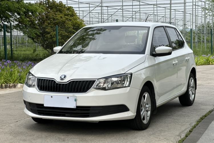 Used Skoda Fabia 2017 1.4L Automatic Car Enjoy Edition