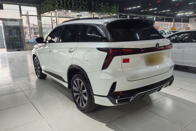 Used CHANGAN CS75 PLUS 2024 3rd Generation Champion Edition 1.5T Intelligent Drive Dynamic Model Exterior 3