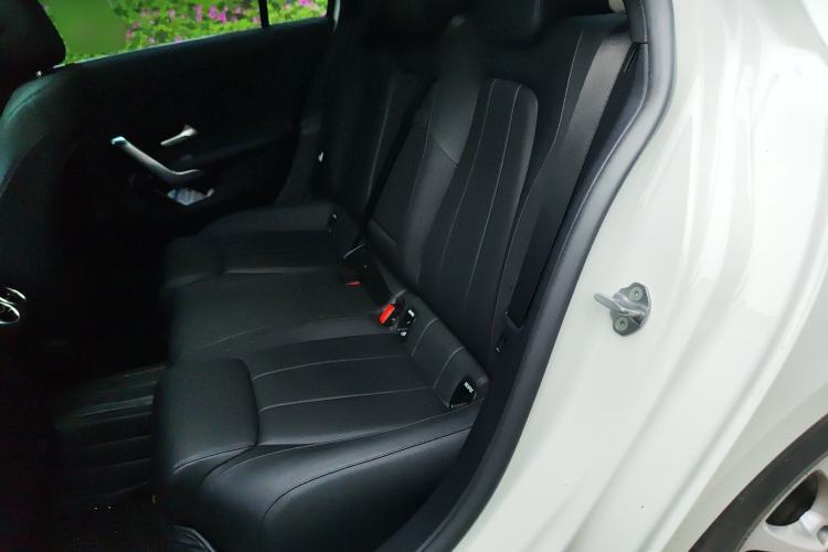 Used Mercedes-Benz A-Class 2022 A 200 L Sport Sedan Fashion Model
