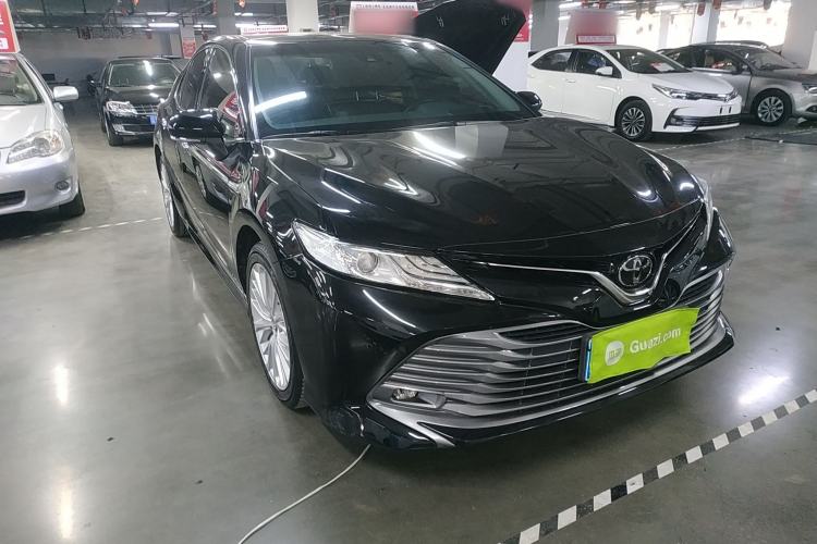 Used Toyota Camry 2018 2.5G Luxury Edition Front Right 45 Deg