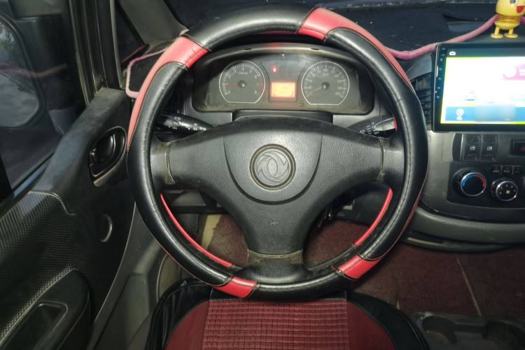 Used FORTHING Lingzhi 2013 M3 1.6L 7-seat Standard Model
