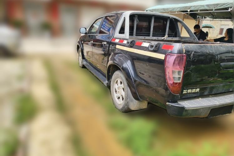 Used JMC Yuhu 7 2016 2.4T Two-Wheel Drive Luxury Edition JX4D24