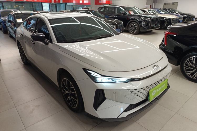 Used CHANGAN NEVO A06 2023 Base Model Front Right 45 Deg