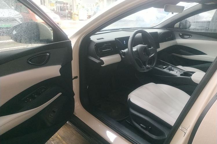 Used BYD Seal 06 New Energy 2024 DM-i 120KM Luxury Model Driver Seat