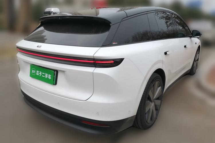 Used Li Auto Li Auto i6 2025 Model Four-Wheel-Drive Standard Type
