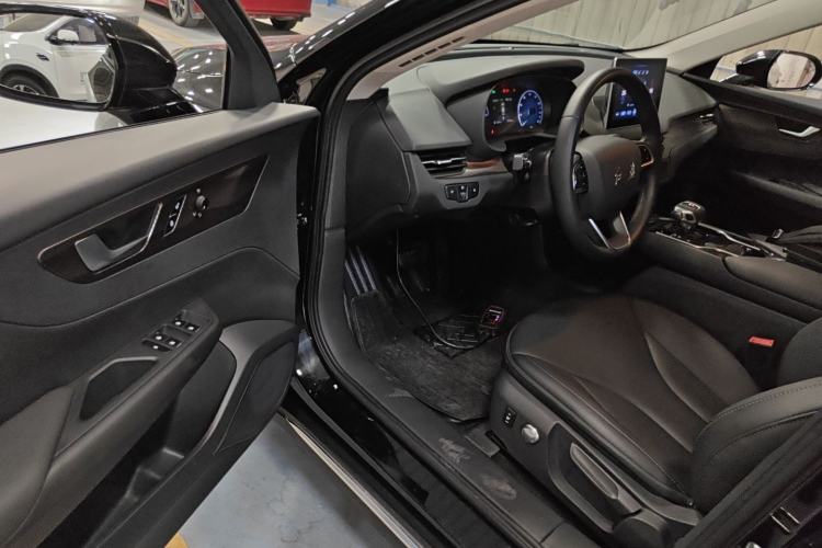 Used Hongqi E-QM5 2023 Revised Version Basic Travel Edition