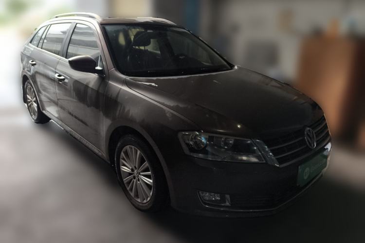Used Volkswagen Gran Lavida 2013 1.6L Automatic Comfort Model
