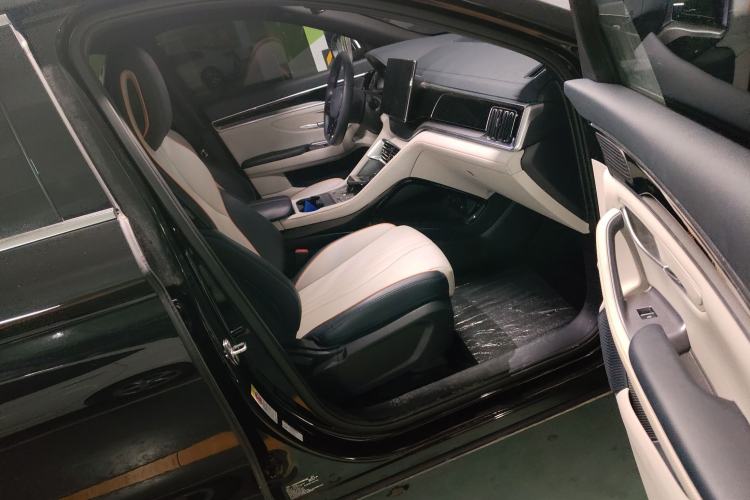 Used BYD Song PLUS New Energy 2024 HONOR Edition DM-i 71km Luxury Model
