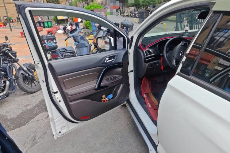 Used GAC Trumpchi GS4 2017 235T Automatic Two-Wheel Drive Luxury Smart Connectivity Version
