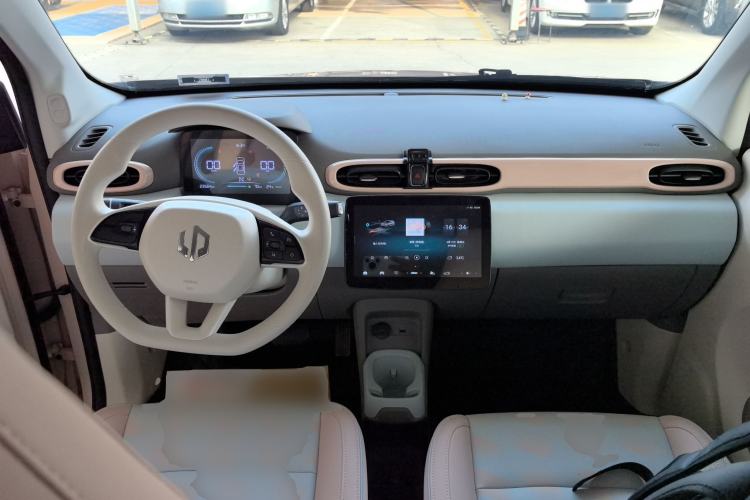 Used Leapmotor T03 2024 403 Comfort Edition Center Console