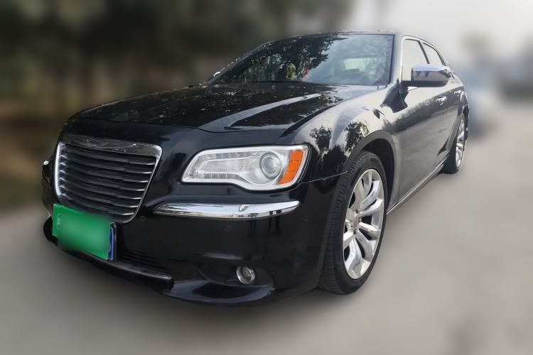 Used Chrysler 300C 2013 3.6L Luxury Edition