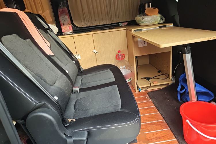 Used Sinotruk Pioneer V 2024 Multi-Function Version 2.0T Automatic Short Wheelbase Low Roof