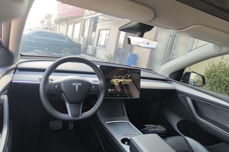 Used Tesla Model Y 2024 Rear-Wheel-Drive Version
