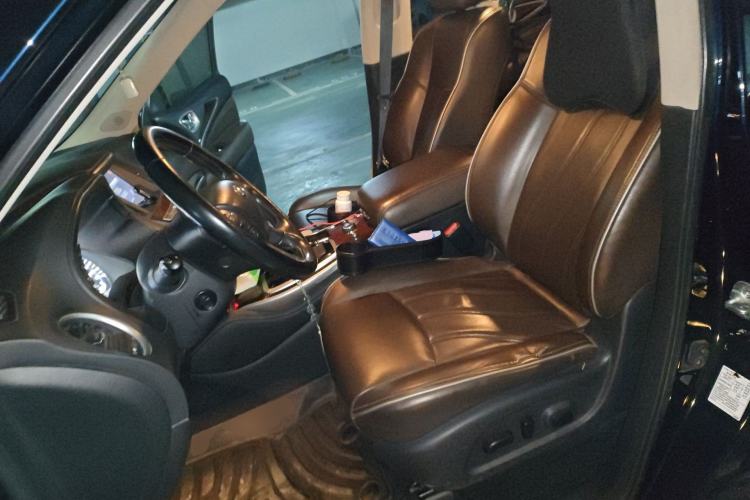 Used Infiniti QX60 2018 2.5 S/C Hybrid Two-Wheel-Drive Champion Family Edition Left Front Seat