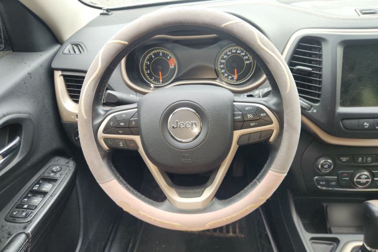 Used Jeep Cherokee 2016 2.4L Leading Smart Version Steering Wheel