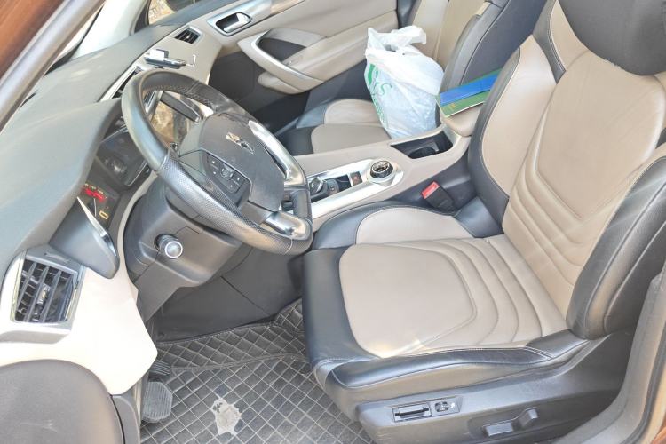 Used DS 6 2014 1.6T Luxury Edition THP160 Left Front Seat