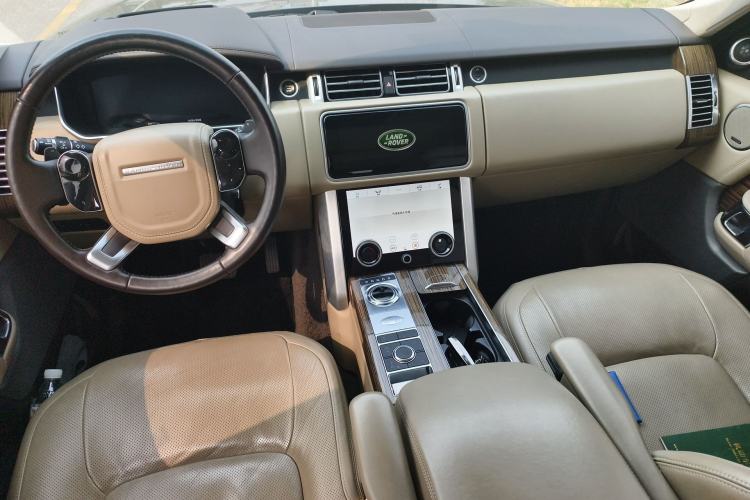 Used Land Rover Range Vogue 2017 3.0T Gasoline Base Version U.S. Specification Center Console