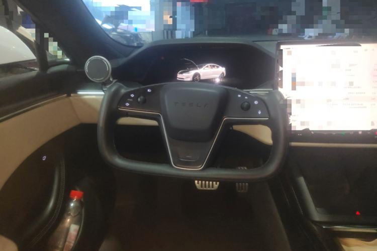 Used Tesla Model S 2023 Three-Motor All-Wheel-Drive Plaid Version
