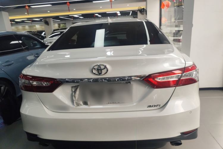Used Toyota Camry 2021 2.0G Luxury Edition

