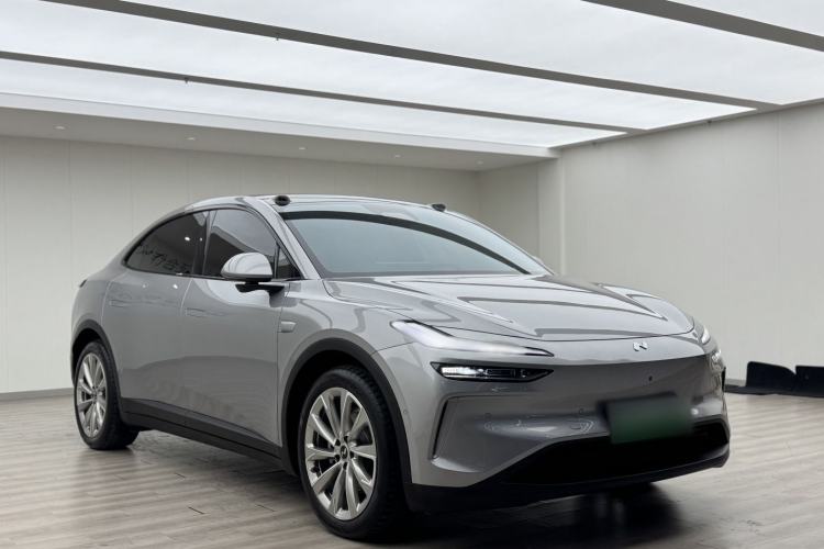 Used ONVO L60 2025 Model—60 kWh Rear-Wheel-Drive Version Front Right 45 Deg