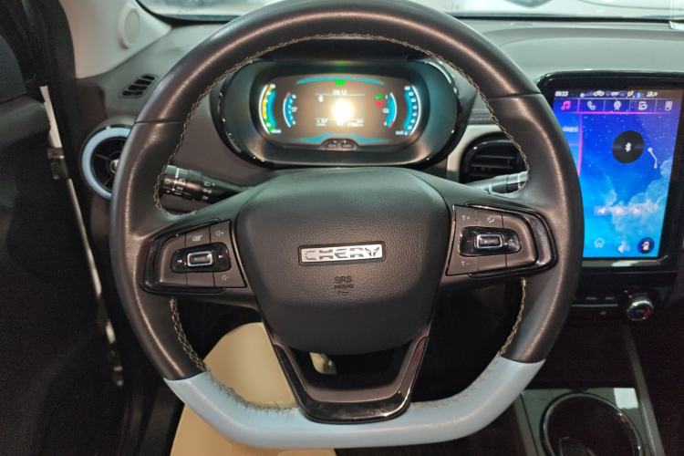 Used Chery Little Ant 2022 Restyled Version Sweet Pink Edition Half-Sugar Version 30.6 kWh 30 kW 301 km Steering Wheel