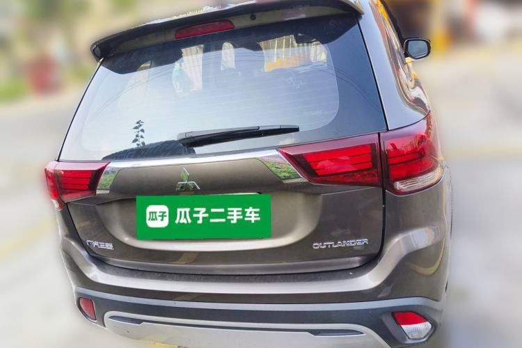 Used Mitsubishi Outlander 2020 2.0L Two-Wheel Drive Enjoyment Version 5 Seats
