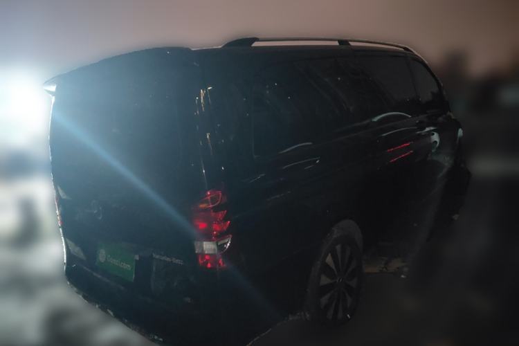 Used Mercedes-Benz Vito 2023 2.0T Elite Version 9 Seats