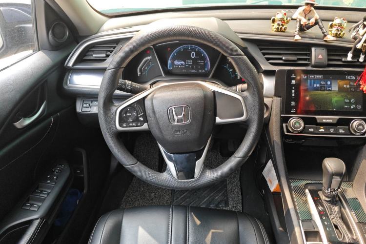 Used Honda Civic 2016 220TURBO CVT Luxury Edition
