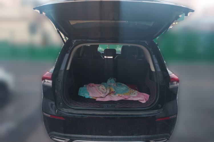 Used CHANGAN OSHAN X7 2020 1.5T Automatic Luxury Model Trunk