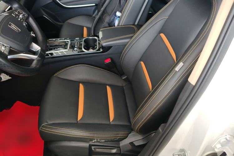 Used Bestune T77 2019 Facelift 230 TID Automatic Luxury Version China V Emission Standard
