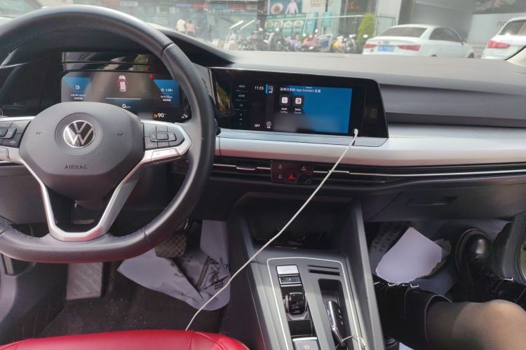 Used Volkswagen Golf 2021 280TSI DSG Pro Center Console