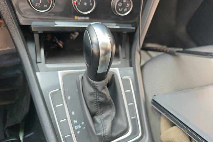 Used Volkswagen Golf 2018 1.6L Automatic Comfort Model
