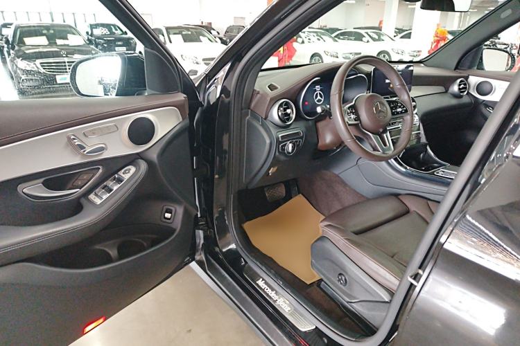 Used Mercedes-Benz GLC 2021 GLC 260 L 4MATIC Dynamic Edition Driver Seat