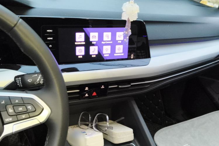 Used Volkswagen Golf 2023 Facelift 280TSI DSG Pro Audio And AC Panel