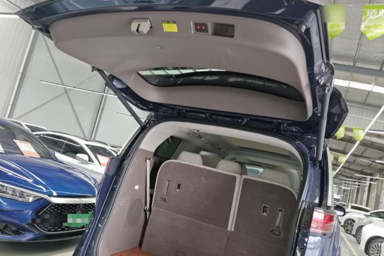 Used Denza D9 2022 DM-i 970 Four-Wheel Drive Prestige Model