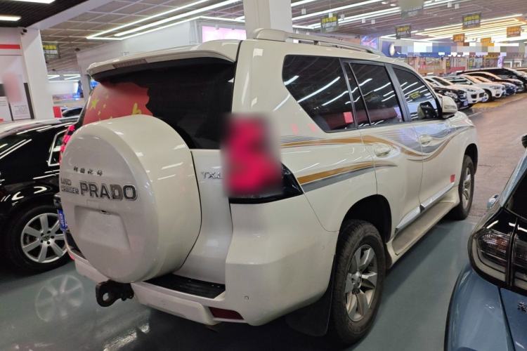 Used Toyota Prado 2017 2.7L Automatic 2700 Gasoline 4x4 7-Seater – Middle East Version Rear Right 45 Deg