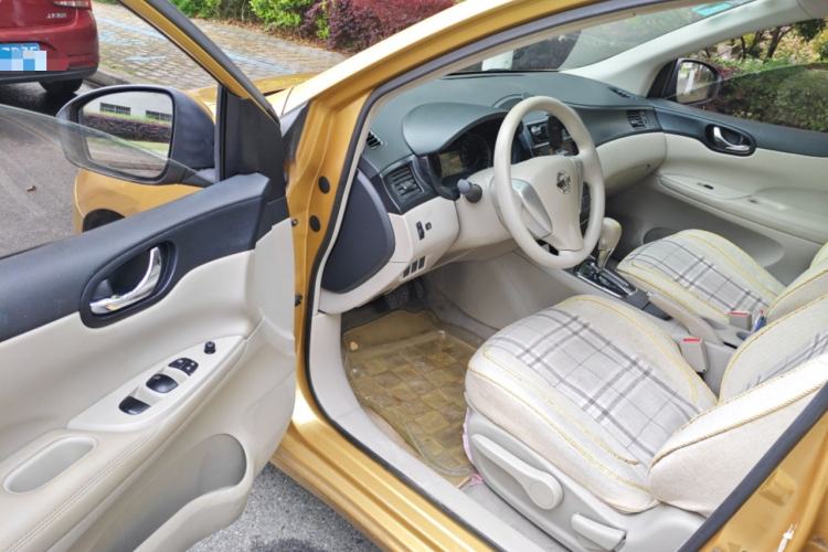 Used Nissan Tiida 2011 1.6L CVT Smart Version Driver Seat