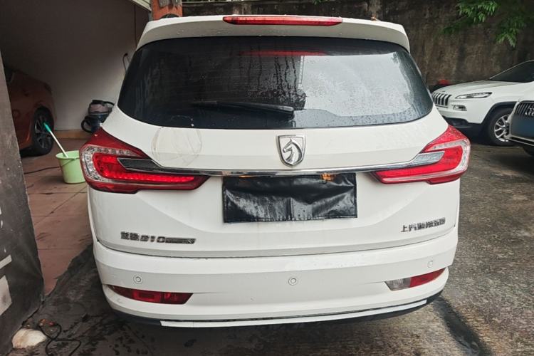 Used Baojun 310W 2017 1.5L Manual Fashion Model China V
