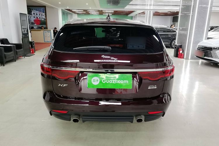 Used Jaguar XF 2018 XF Sportbrake 2.0T 250 PS All-Wheel Drive Luxury Edition
